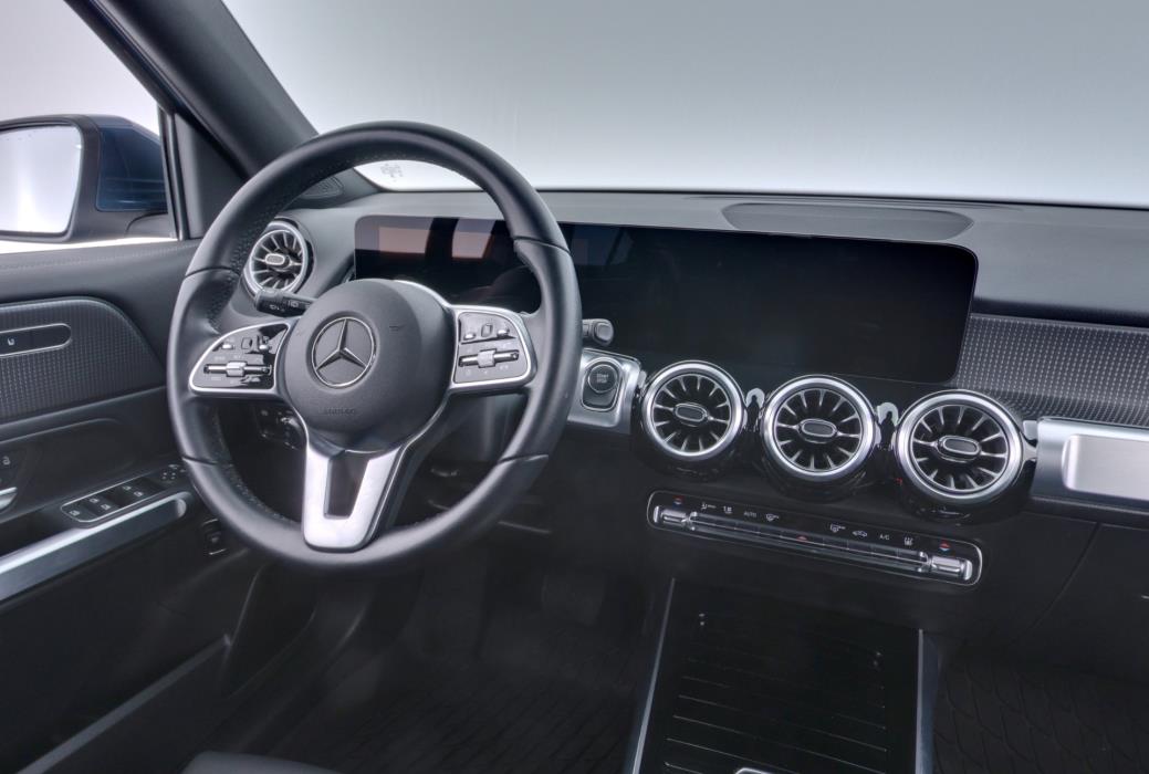 Mercedes-Benz EQB 2022
