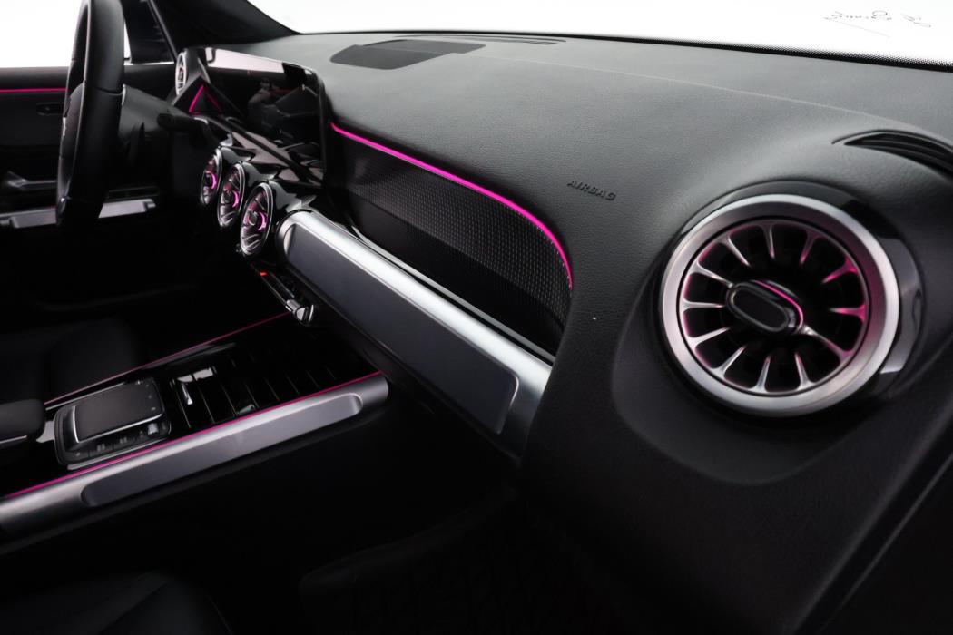 Mercedes-Benz EQB 2022