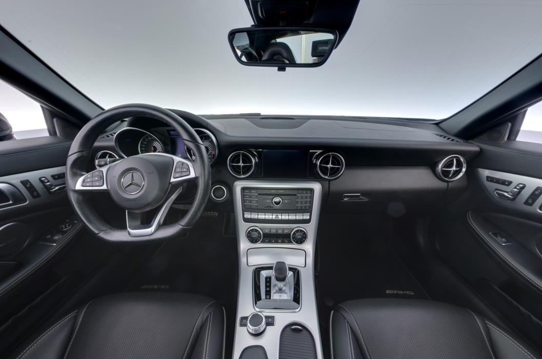 Mercedes-Benz SLC 2016