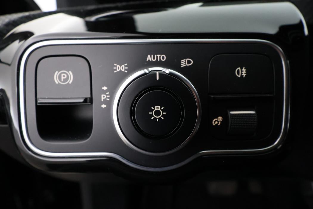 Mercedes-Benz A 2021