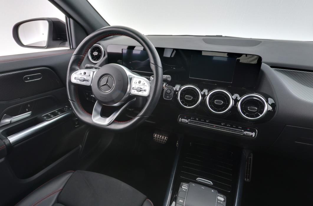 Mercedes-Benz GLA 2021