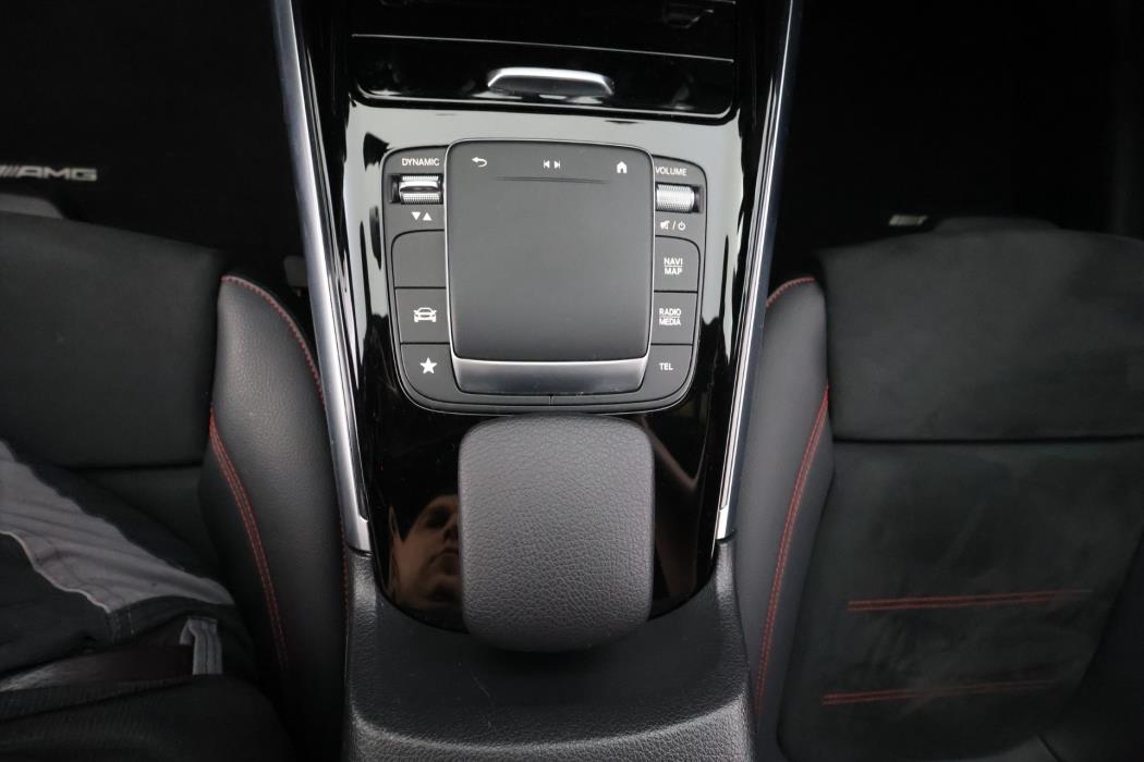 Mercedes-Benz GLA 2021