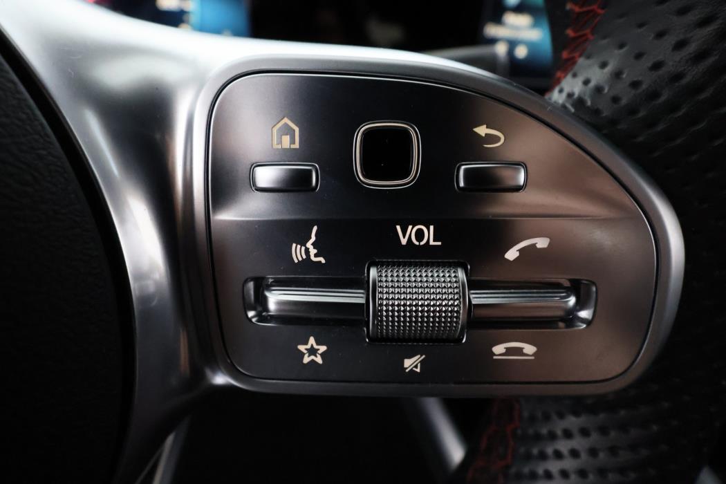 Mercedes-Benz GLA 2021