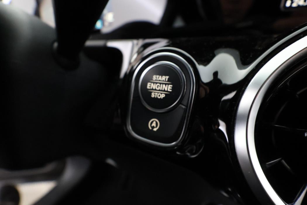 Mercedes-Benz GLA 2021