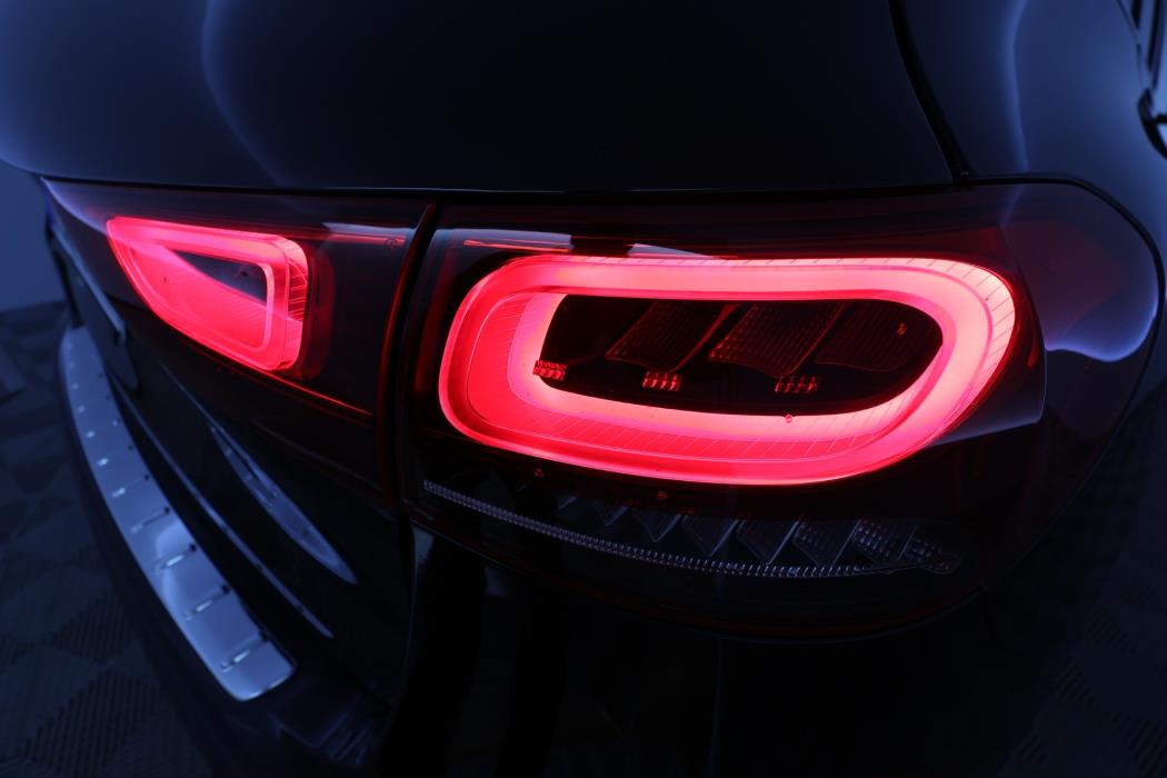 Mercedes-Benz GLA 2021