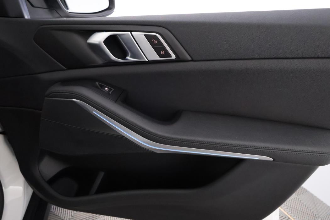 BMW X5 2021