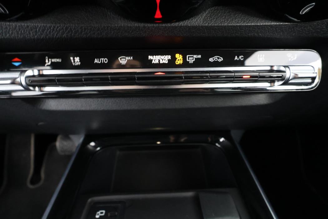 MERCEDES-BENZ GLB 2023