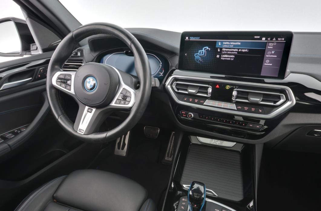 BMW iX3 2022