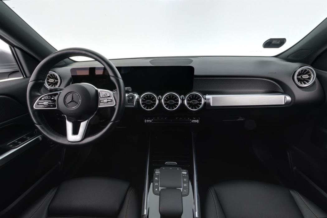 Mercedes-Benz EQB 2023