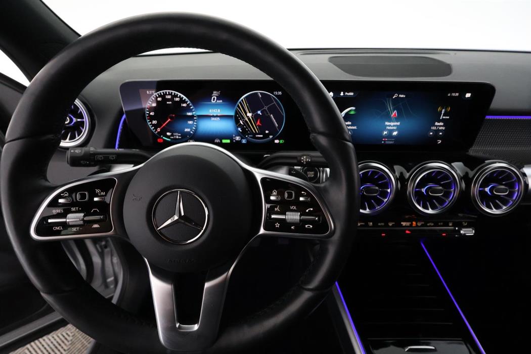 Mercedes-Benz EQB 2023