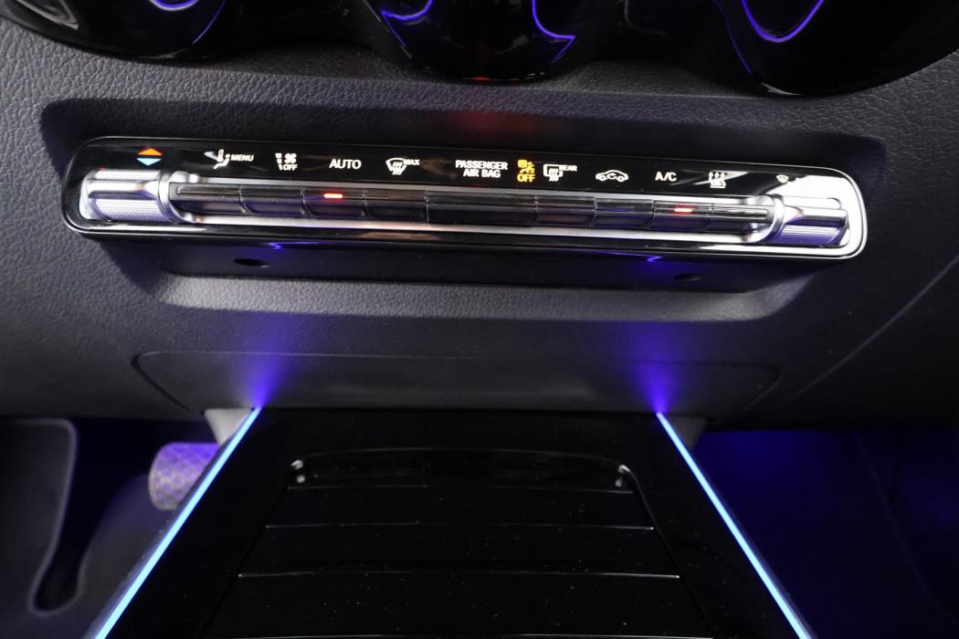 Mercedes-Benz EQB 2023