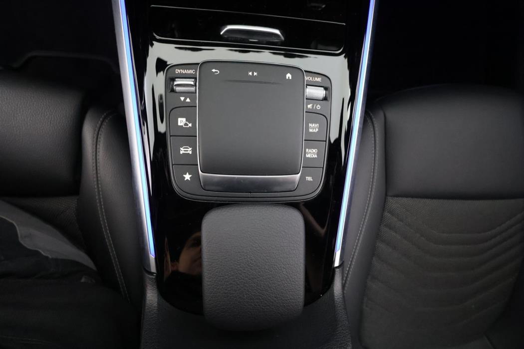 Mercedes-Benz EQB 2023