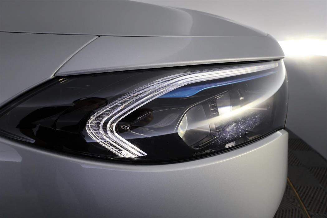 Mercedes-Benz EQB 2023