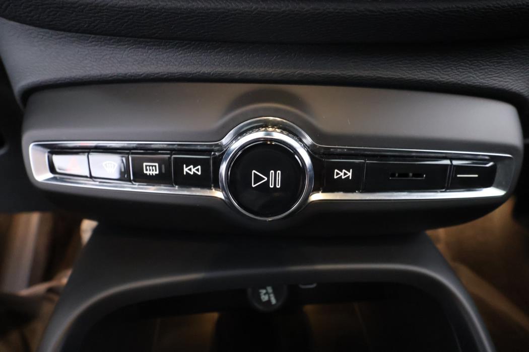 Volvo C40 2023