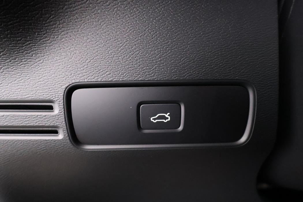 Volvo C40 2023
