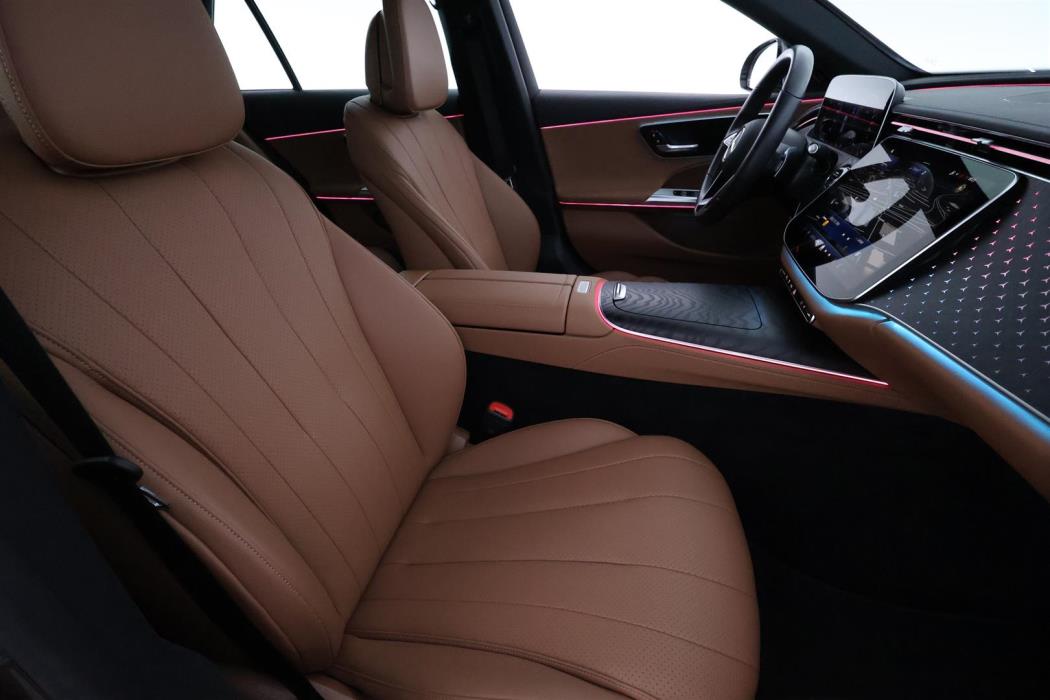 MERCEDES-BENZ E 2023