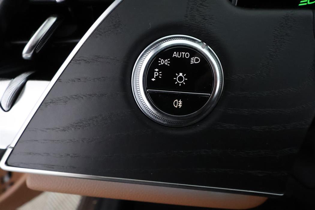 MERCEDES-BENZ E 2023