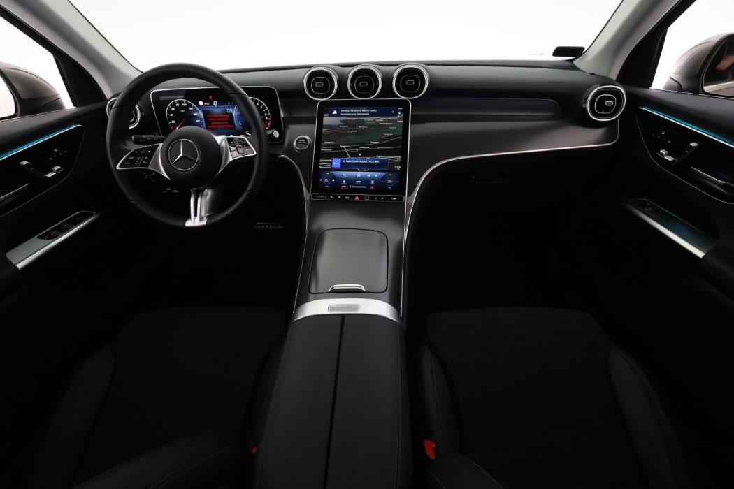 Mercedes-Benz GLC 2023