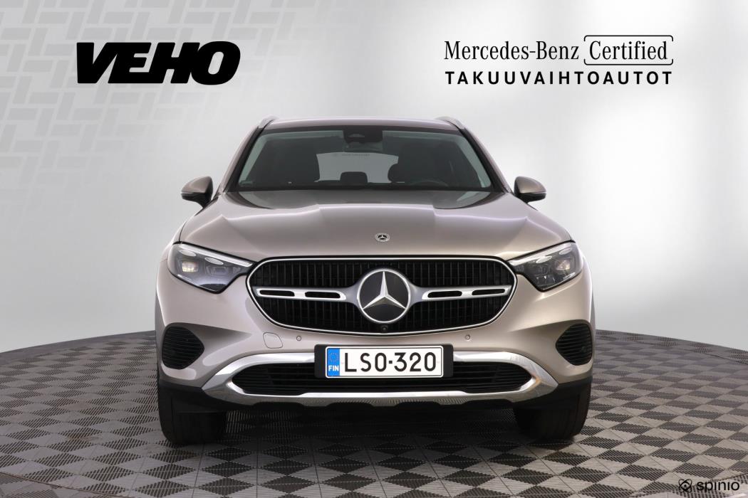 Mercedes-Benz GLC 2023