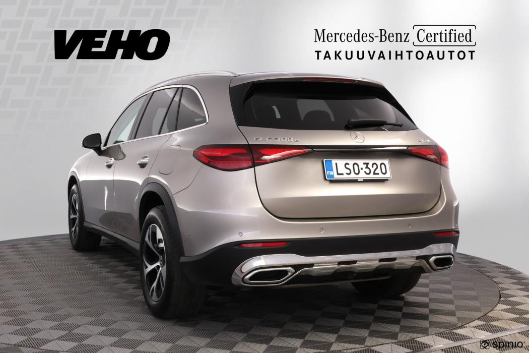 Mercedes-Benz GLC 2023