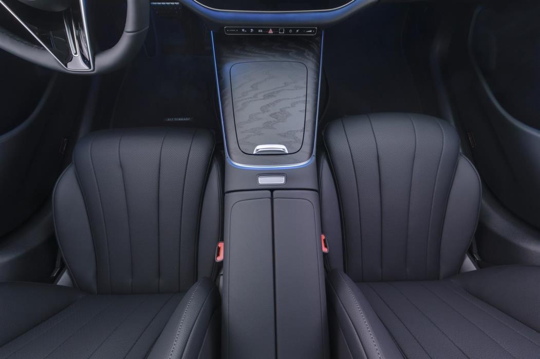 Mercedes-Benz E 2026