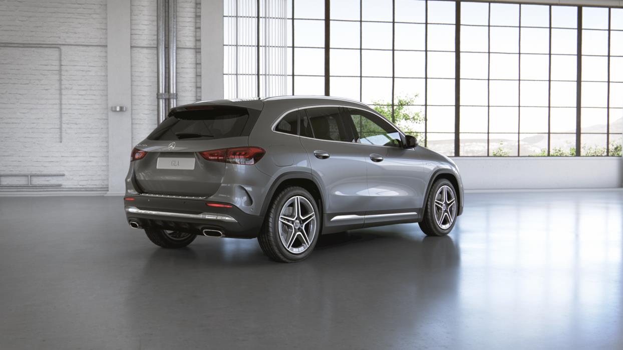 MERCEDES-BENZ GLA 2021