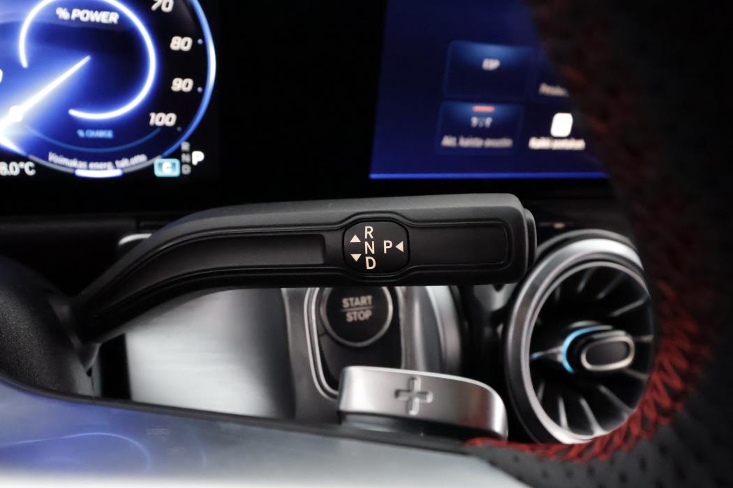 Mercedes-Benz EQB 2025