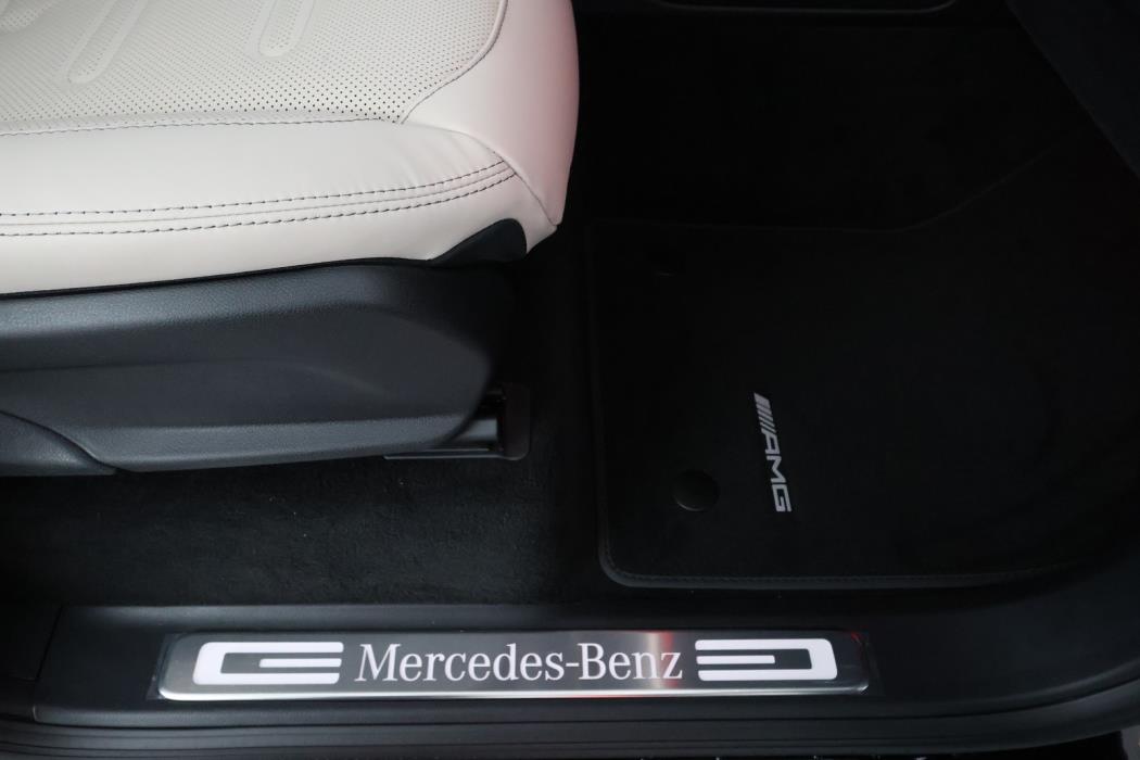 Mercedes-Benz G 2025