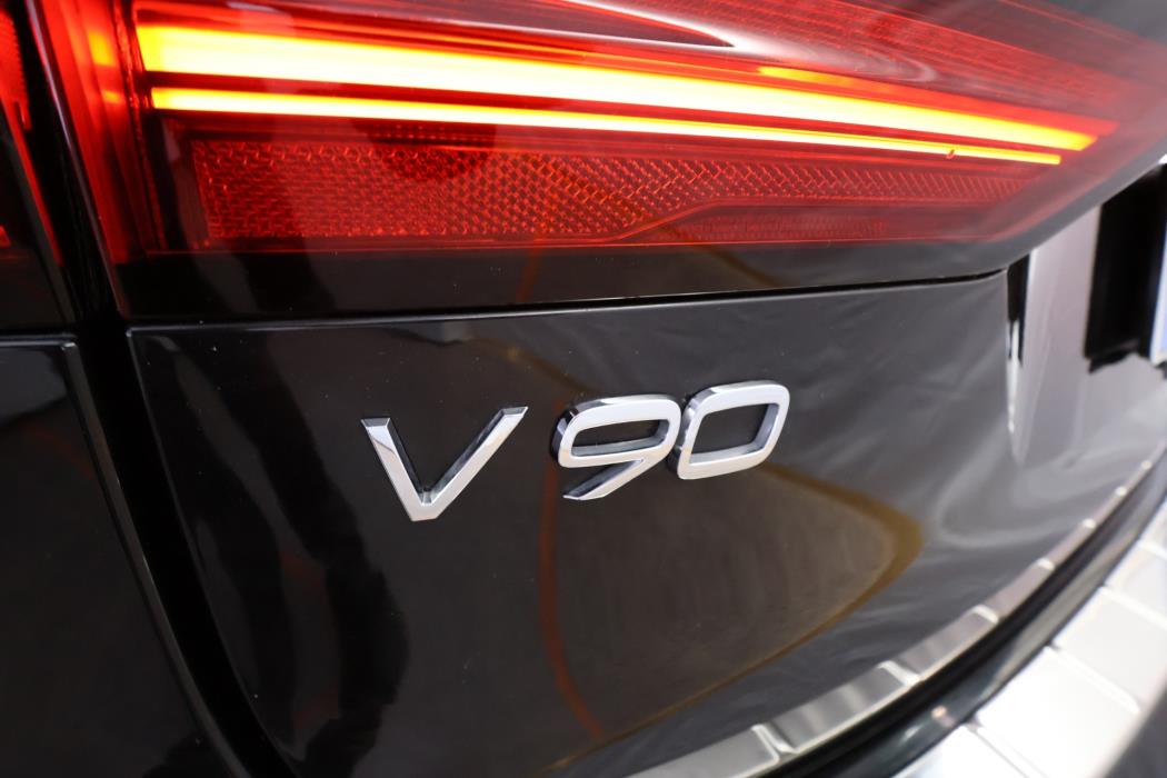 Volvo V90 Cross Country 2021