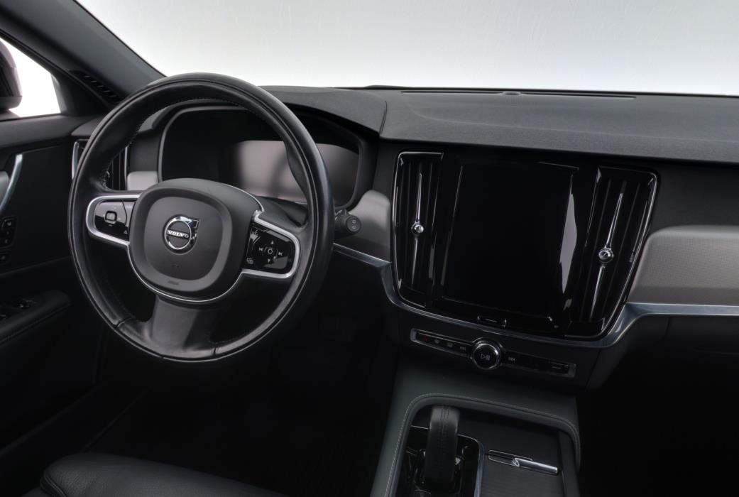 Volvo V90 Cross Country 2021