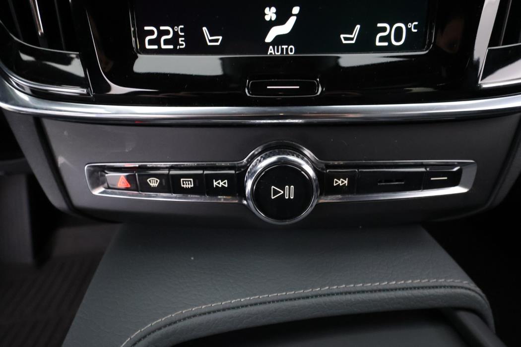 Volvo V90 Cross Country 2021