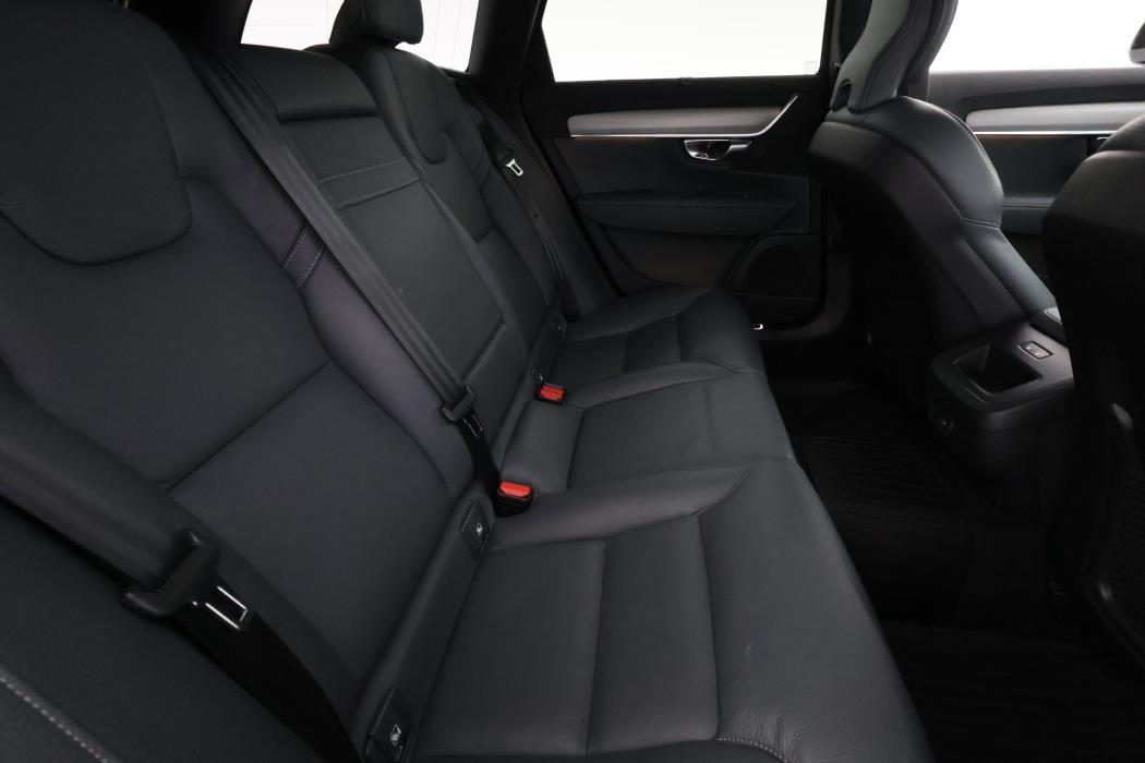 Volvo V90 Cross Country 2021