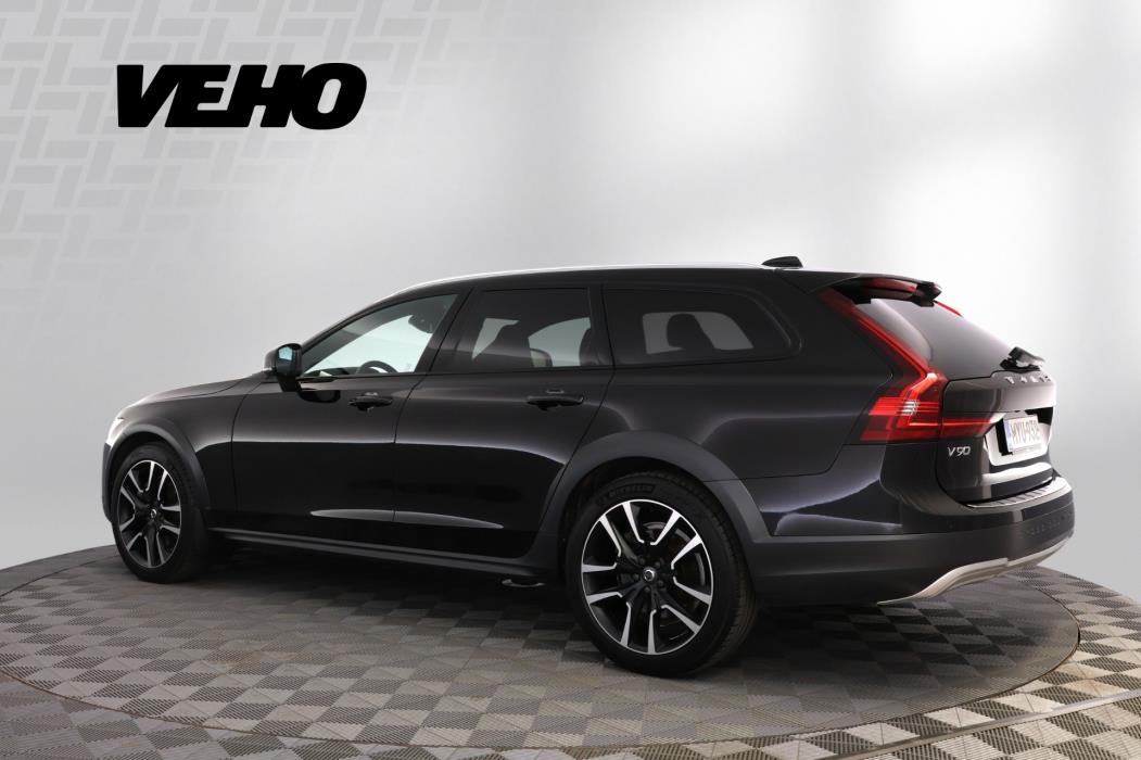 Volvo V90 Cross Country 2021