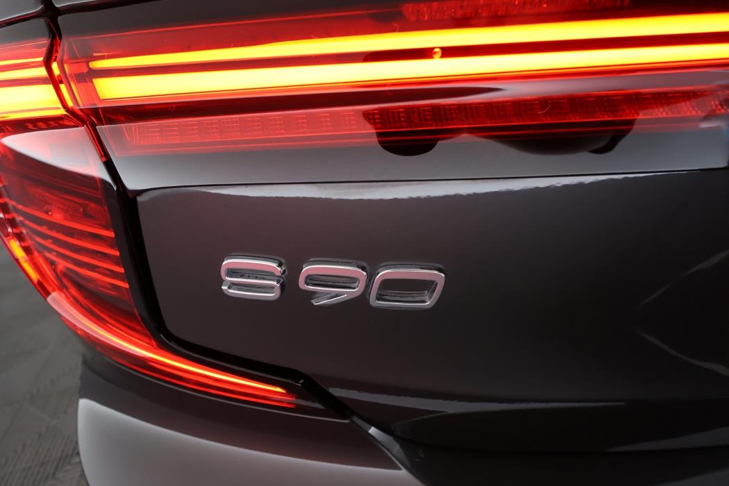 Volvo S90 2022