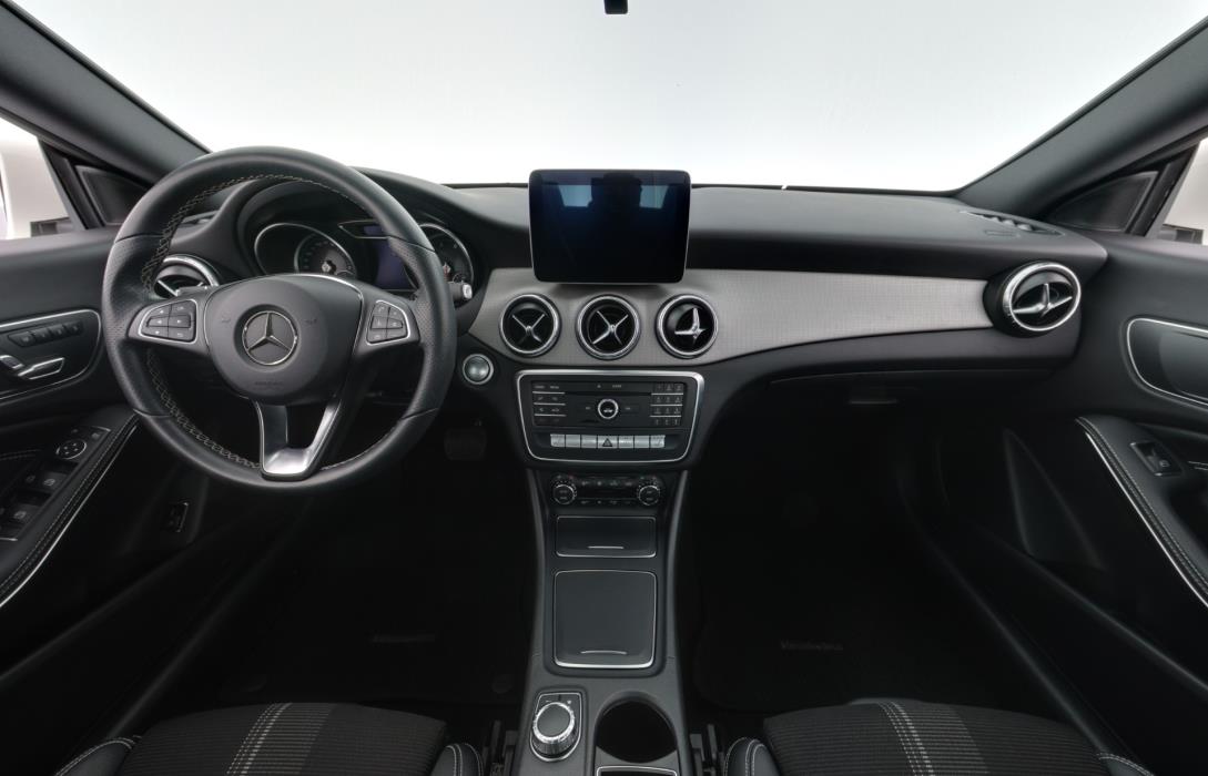Mercedes-Benz CLA 2018