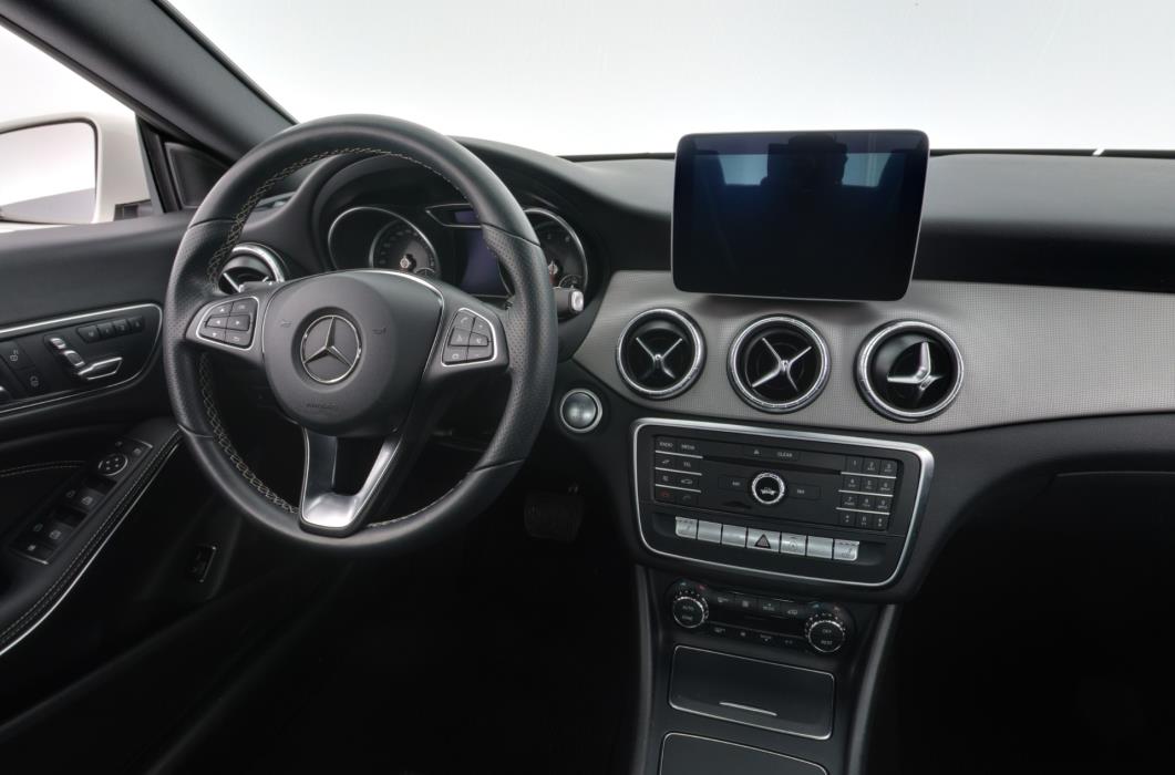 Mercedes-Benz CLA 2018
