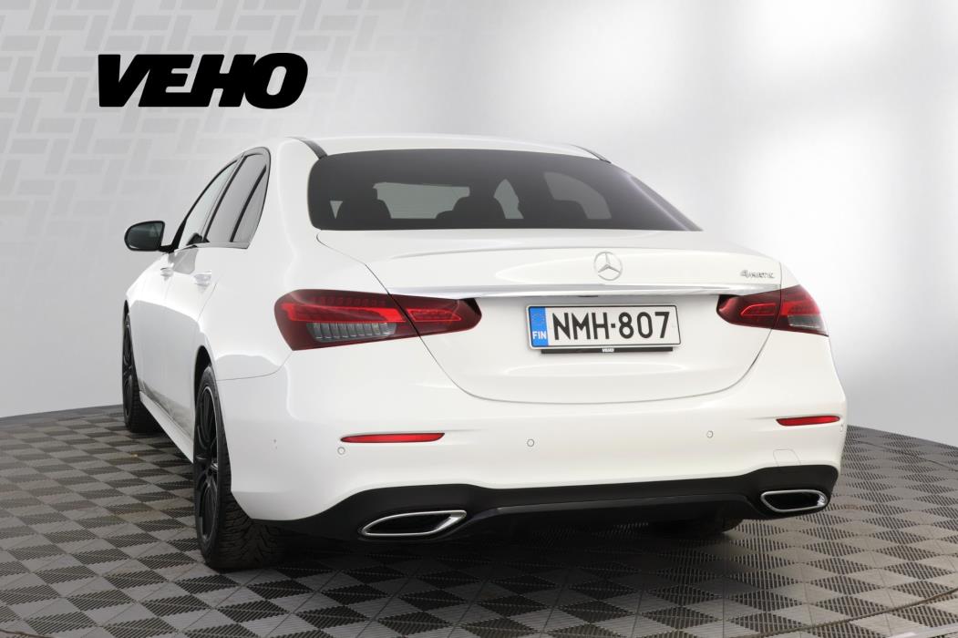 Mercedes-Benz E 2022