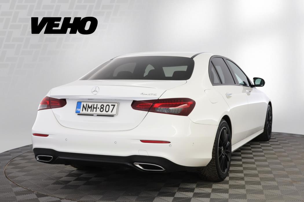 Mercedes-Benz E 2022