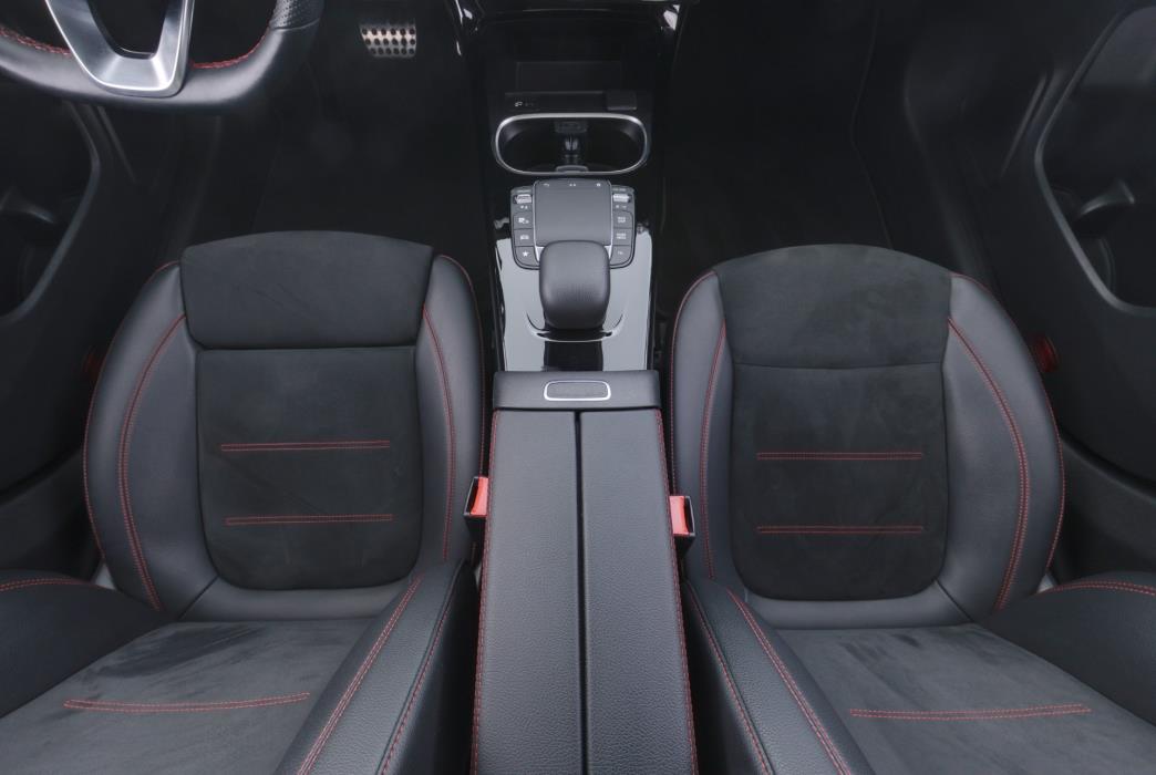 Mercedes-Benz CLA 2022