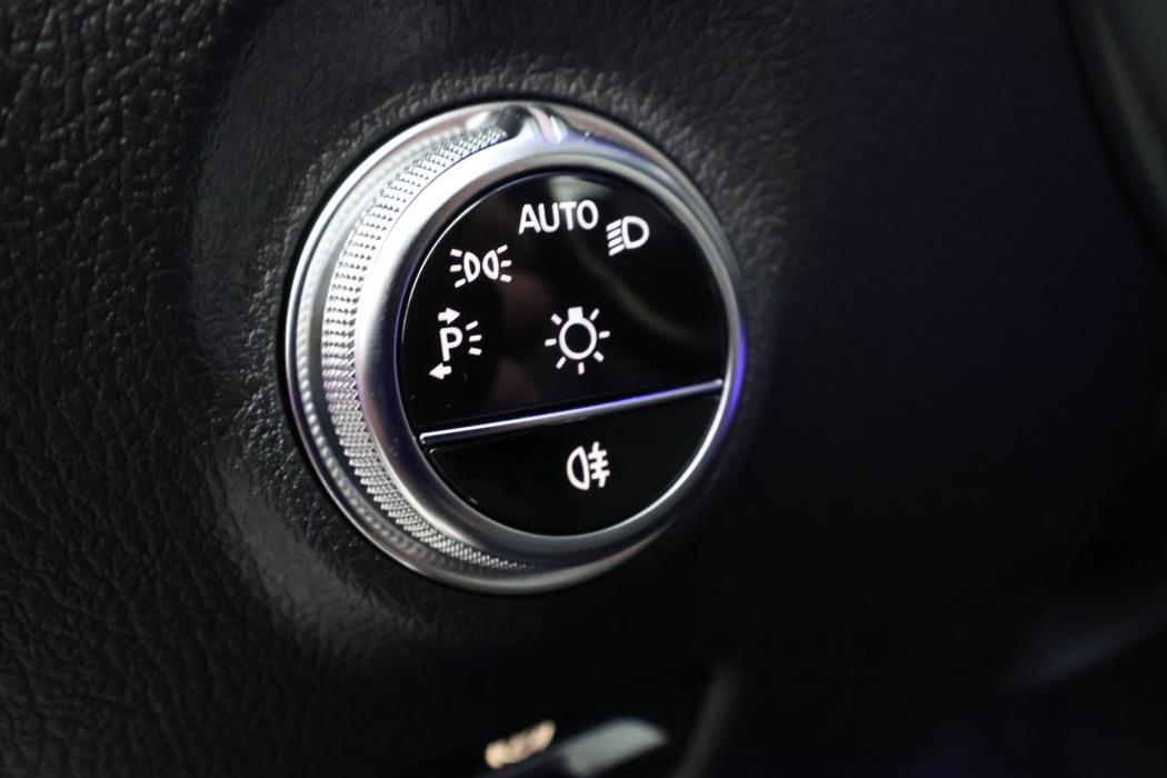 Mercedes-Benz C 2023