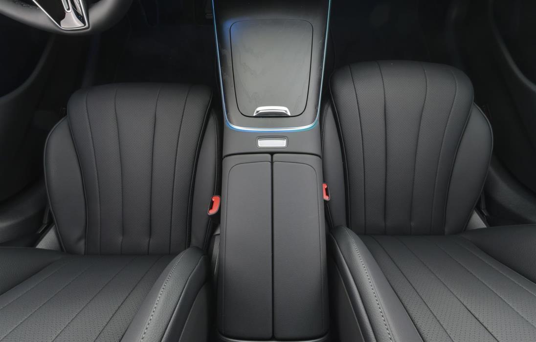 Mercedes-Benz E 2026