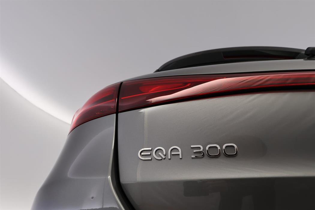 Mercedes-Benz EQA 2025