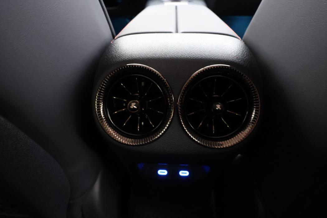 Mercedes-Benz CLA 2025