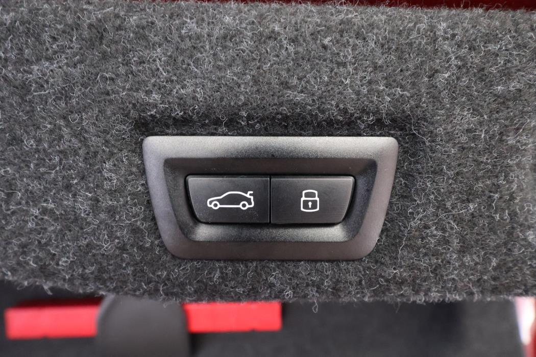 BMW i5 2025