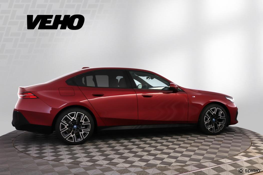BMW i5 2025