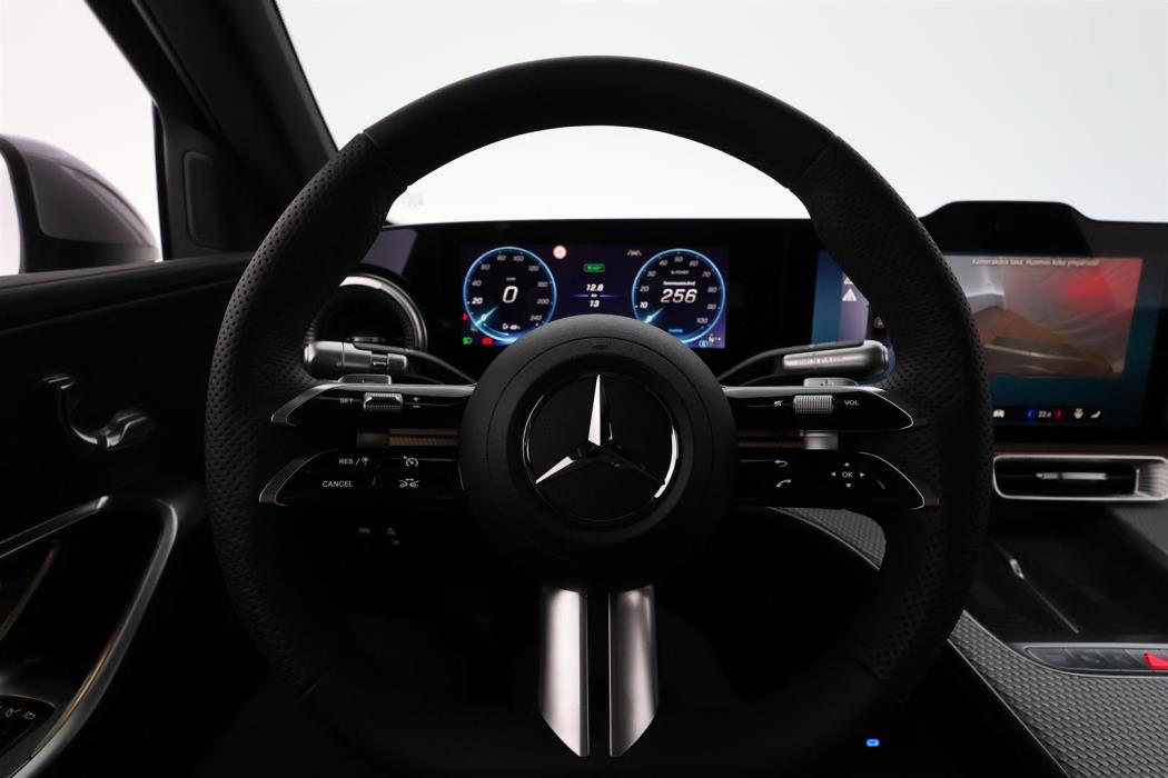 Mercedes-Benz GLC 2026