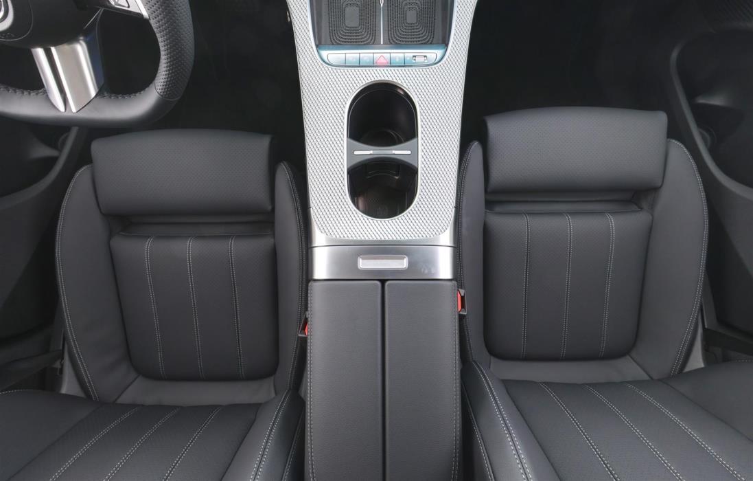 Mercedes-Benz GLC 2026