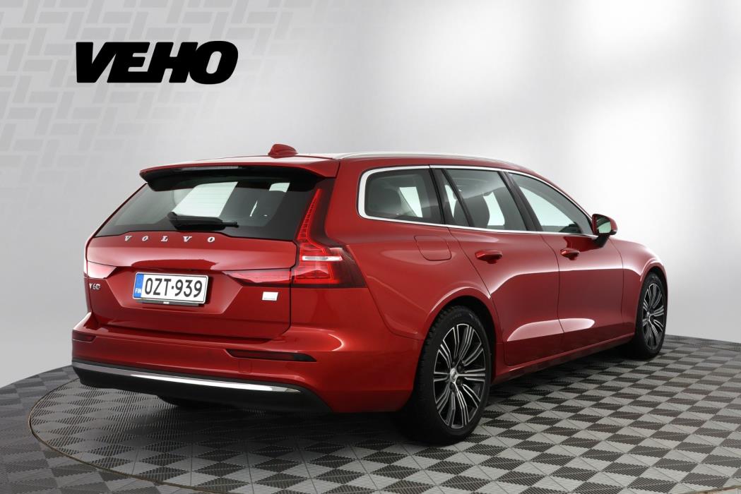 Volvo V60 2022