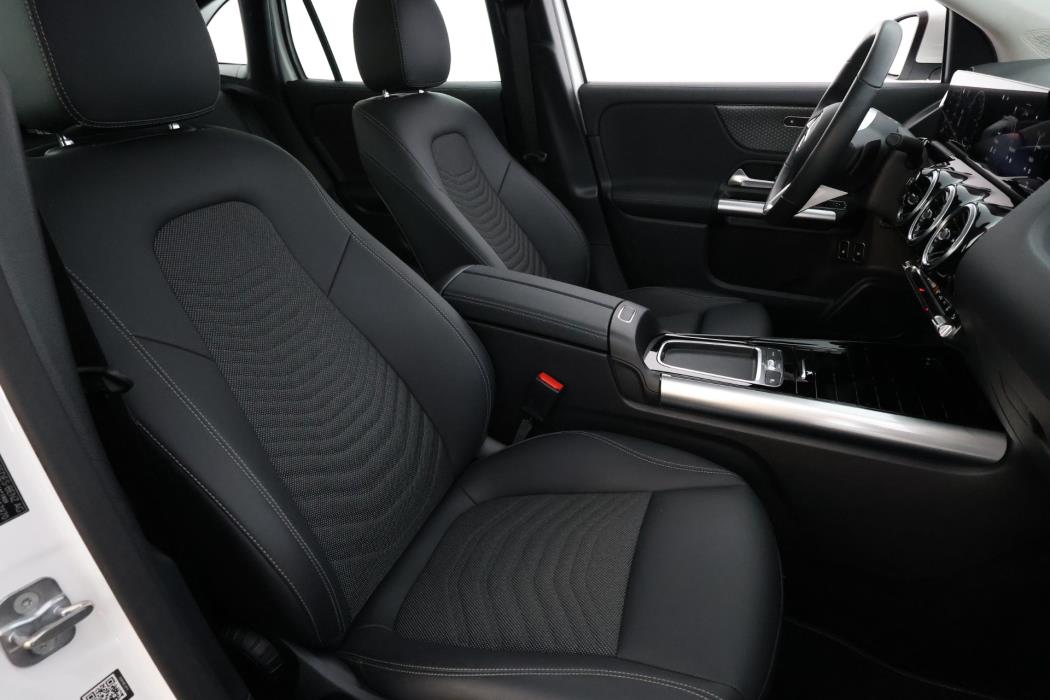 Mercedes-Benz GLA 2023