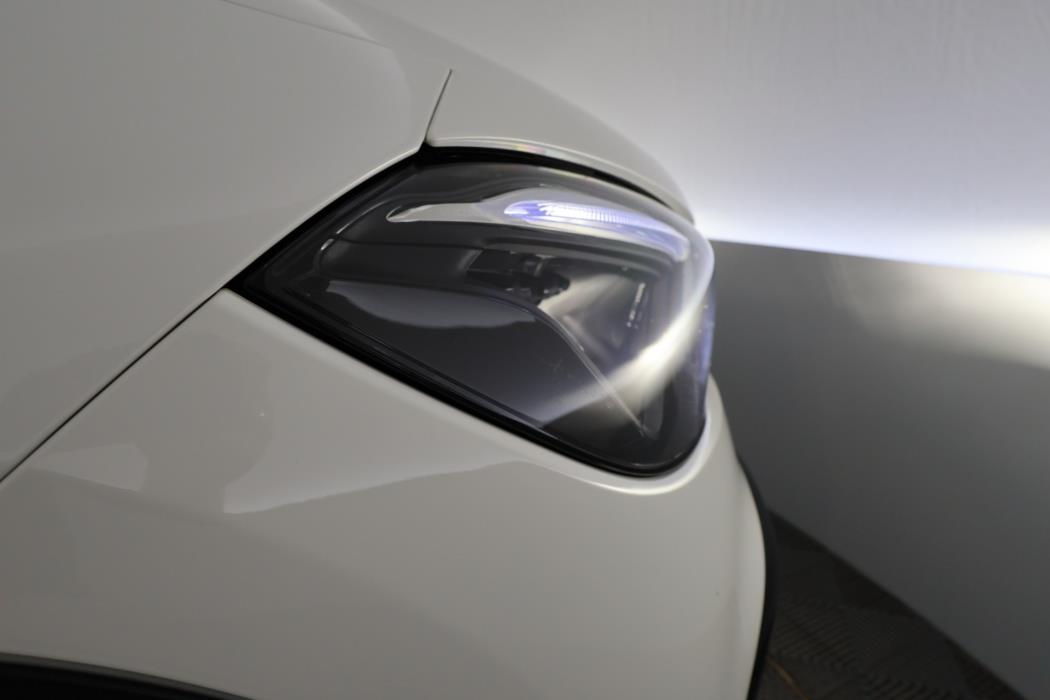 Mercedes-Benz GLA 2023